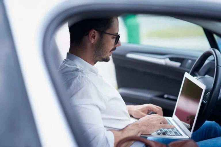 Can I leave my laptop in a hot car?